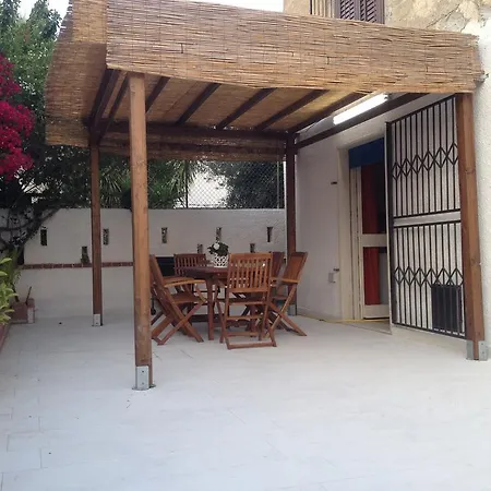 Granelli Di Sabbia Casa Vacanze Tatil Evi Lido di Noto